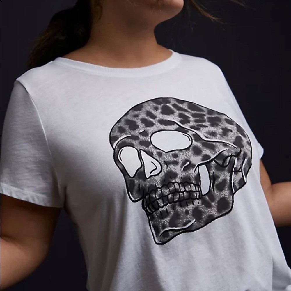 Torrid Leopard Skull Graphic Tee Edgy Rocker White Size 0 XL NWT